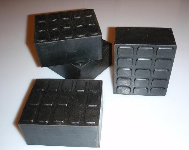rubber block for HERKULES for scissor lifts dimensions 120 x 100 x 30 mm -  Böck GmbH